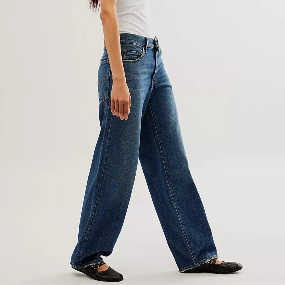 Dark wash Levi jeans